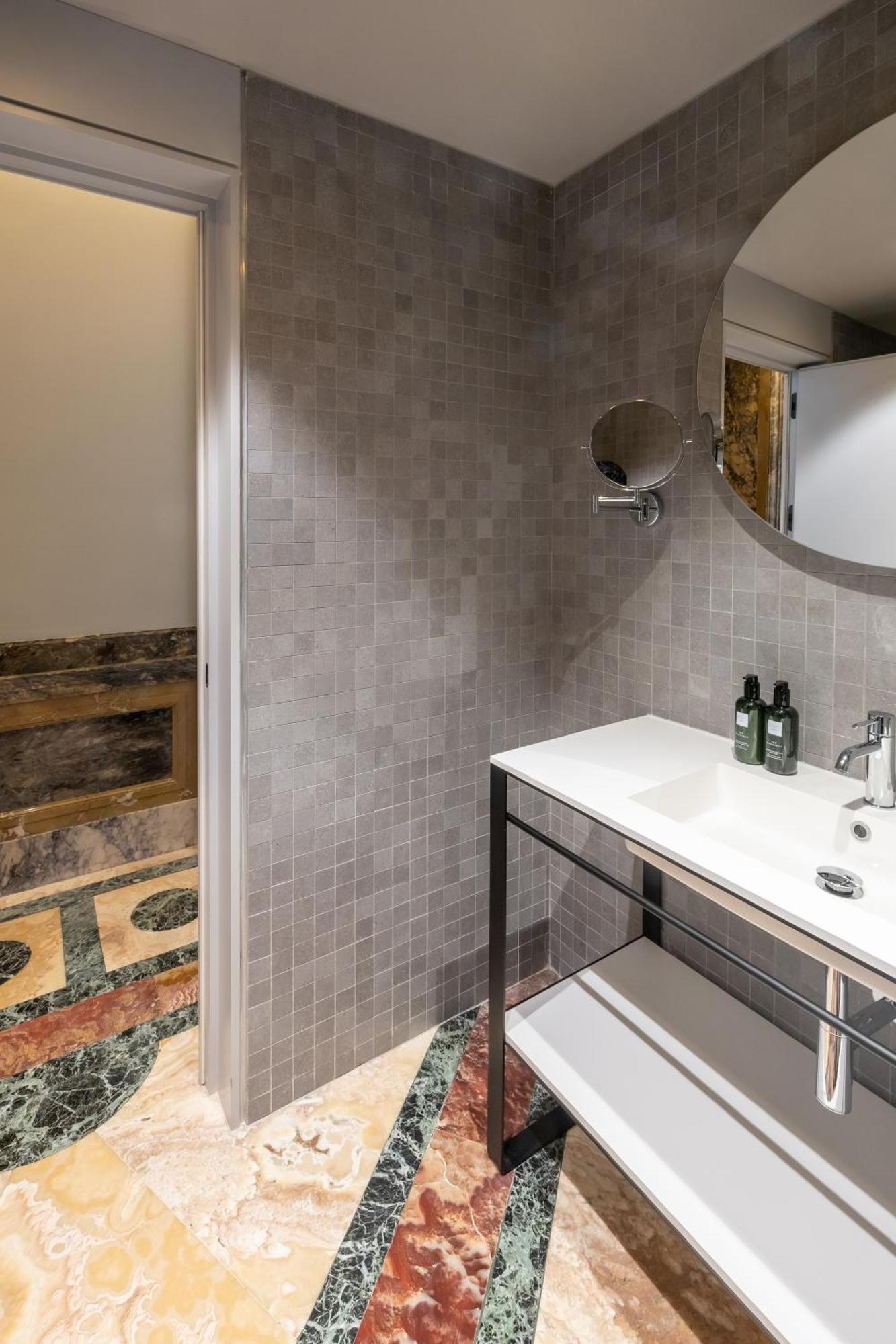 Mercer Residences Sevilla Buitenkant foto